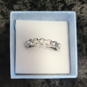 🆕️ Silvery Heart Toe Ring Size 8